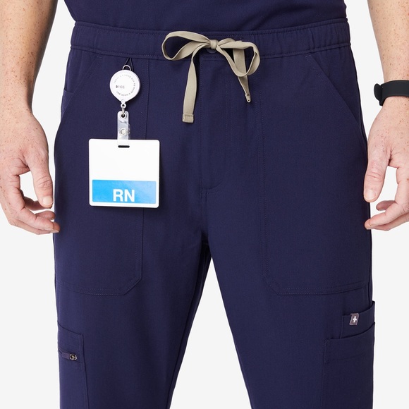 Figs Cairo Cargo Scrub Pants - Men’s Small - Navy - Picture 2 of 5